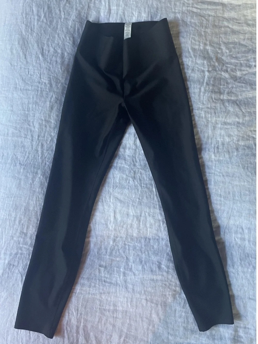 ALO Yoga Airlift Strength Bra and Airlift High-Rise Leggings Size Small